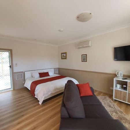 Accommodation Creek Cottages & Sundown View Suites Ballandean Esterno foto